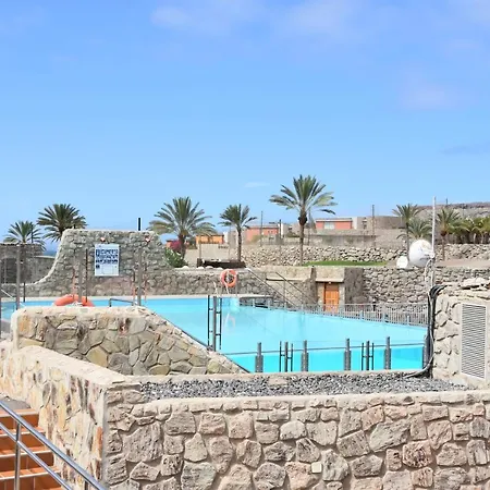 Elsa Tauro Topaz Villa Mogan