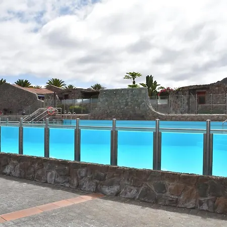 Villa Elsa Tauro Topaz